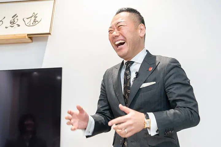 代表・浅川智仁
